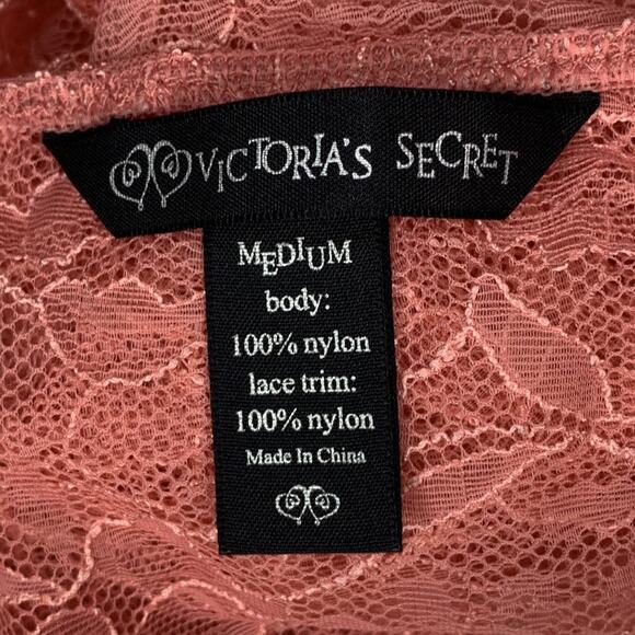 Victoria's Secret Y2K All Lace Baby Doll Pale Pink Size M Slit Down The Middle - Picture 12 of 13